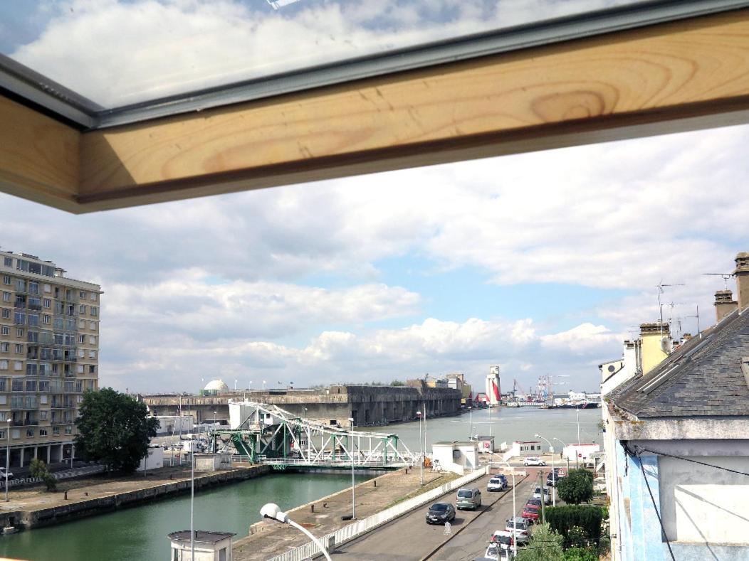 Hotel Les Abeilles Saint-Nazaire  Exterior foto